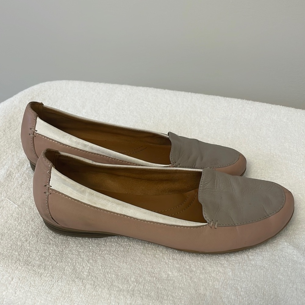 Naturalizer Comfy Flats